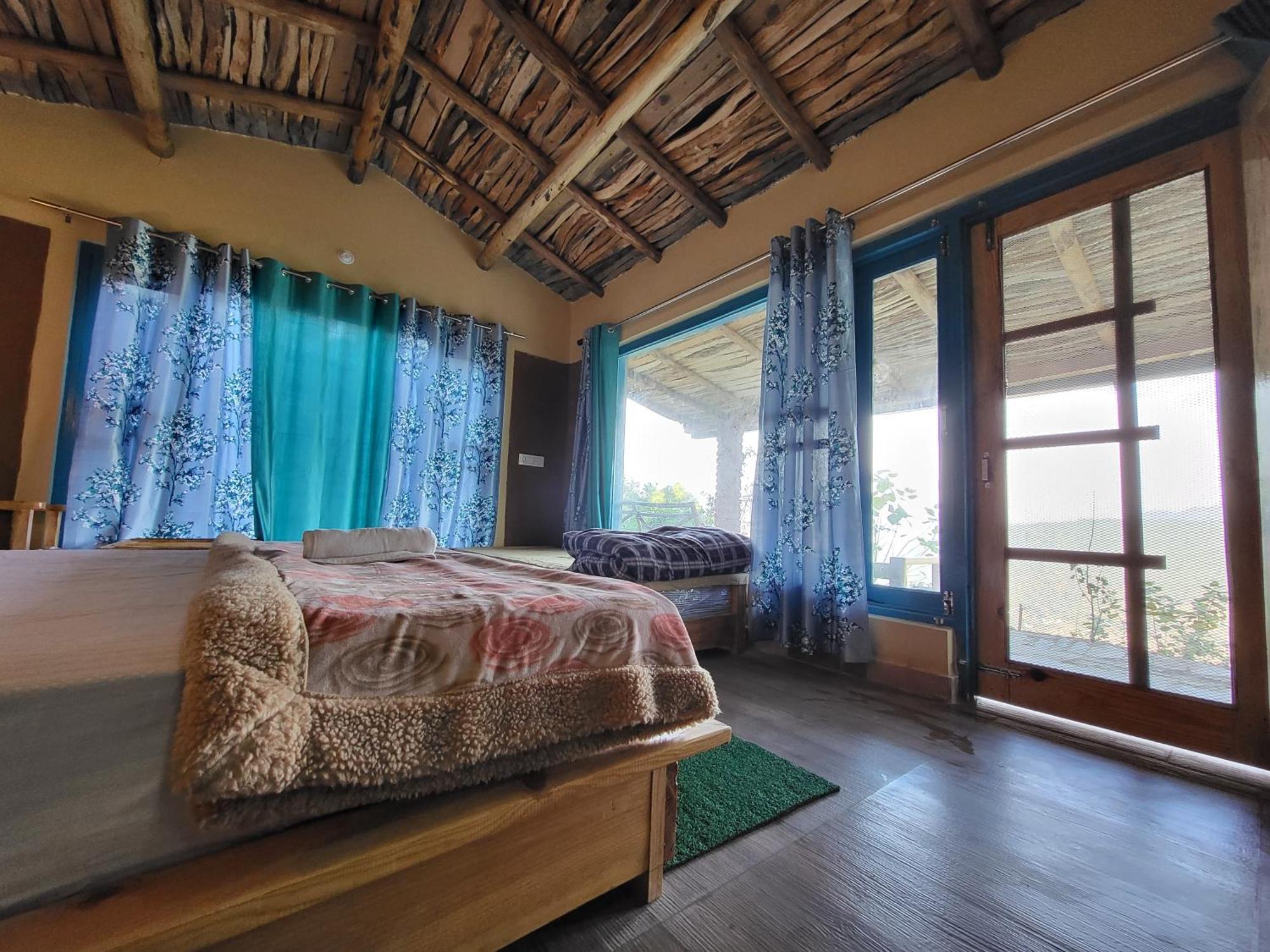 Zenoaks Homestay المورا المظهر الخارجي الصورة