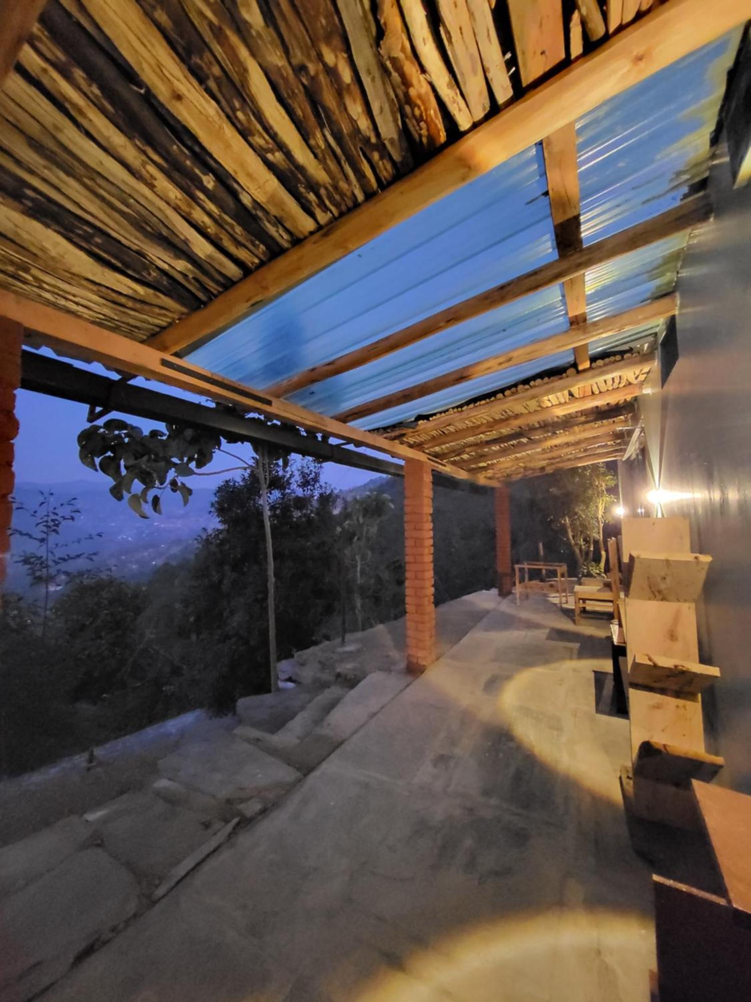 Zenoaks Homestay المورا المظهر الخارجي الصورة