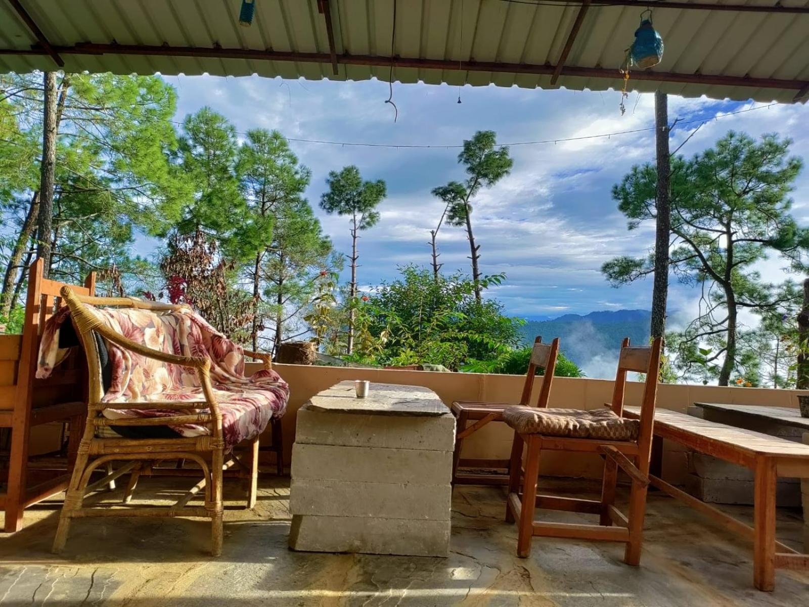 Zenoaks Homestay المورا المظهر الخارجي الصورة