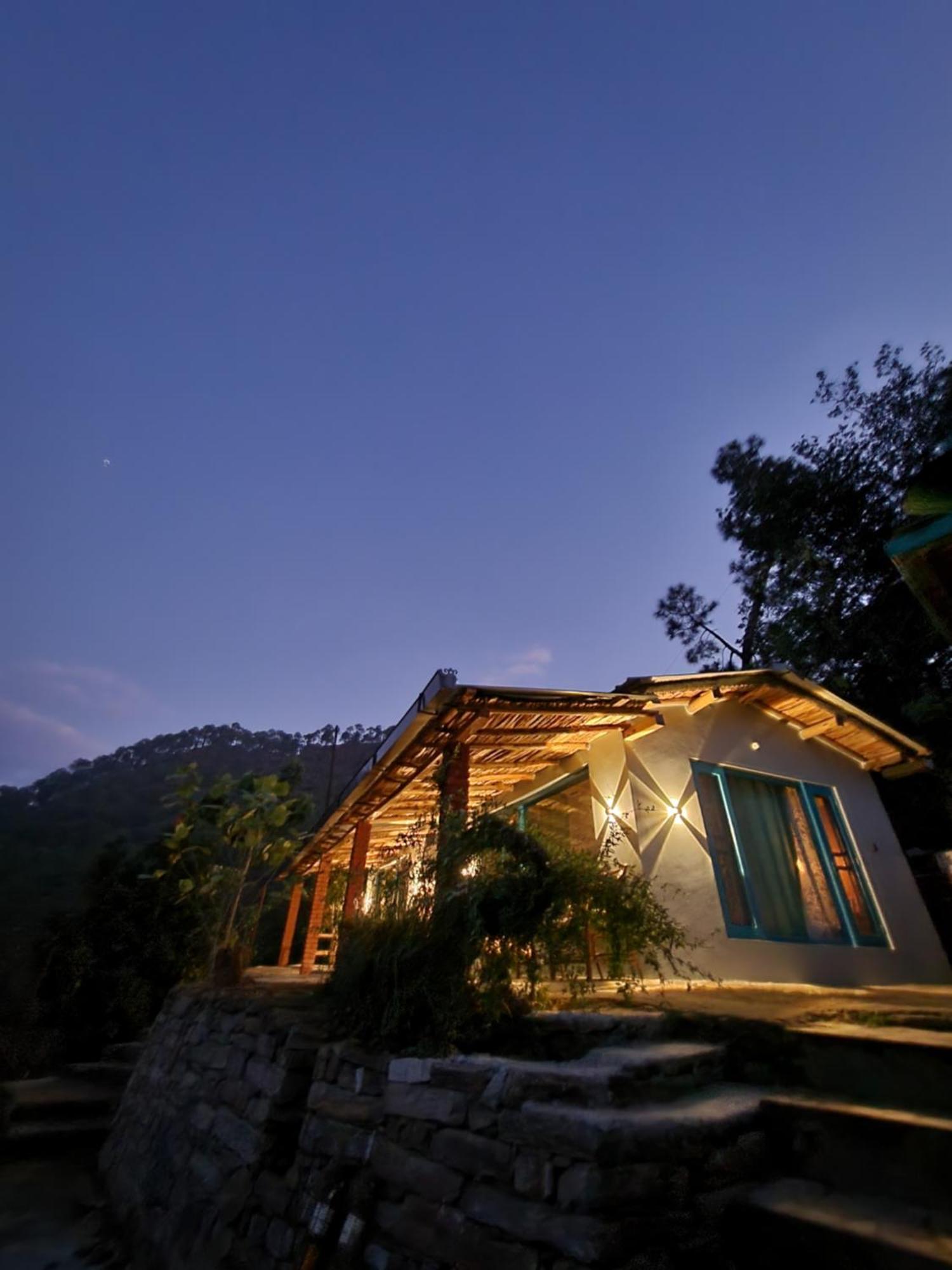 Zenoaks Homestay المورا المظهر الخارجي الصورة