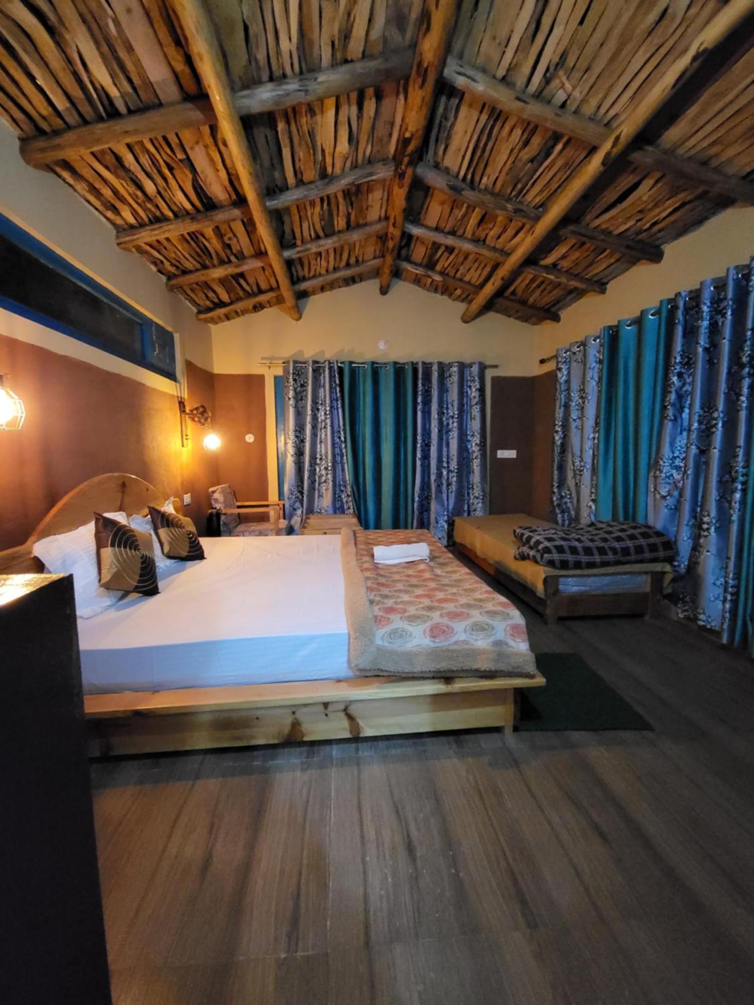 Zenoaks Homestay المورا المظهر الخارجي الصورة