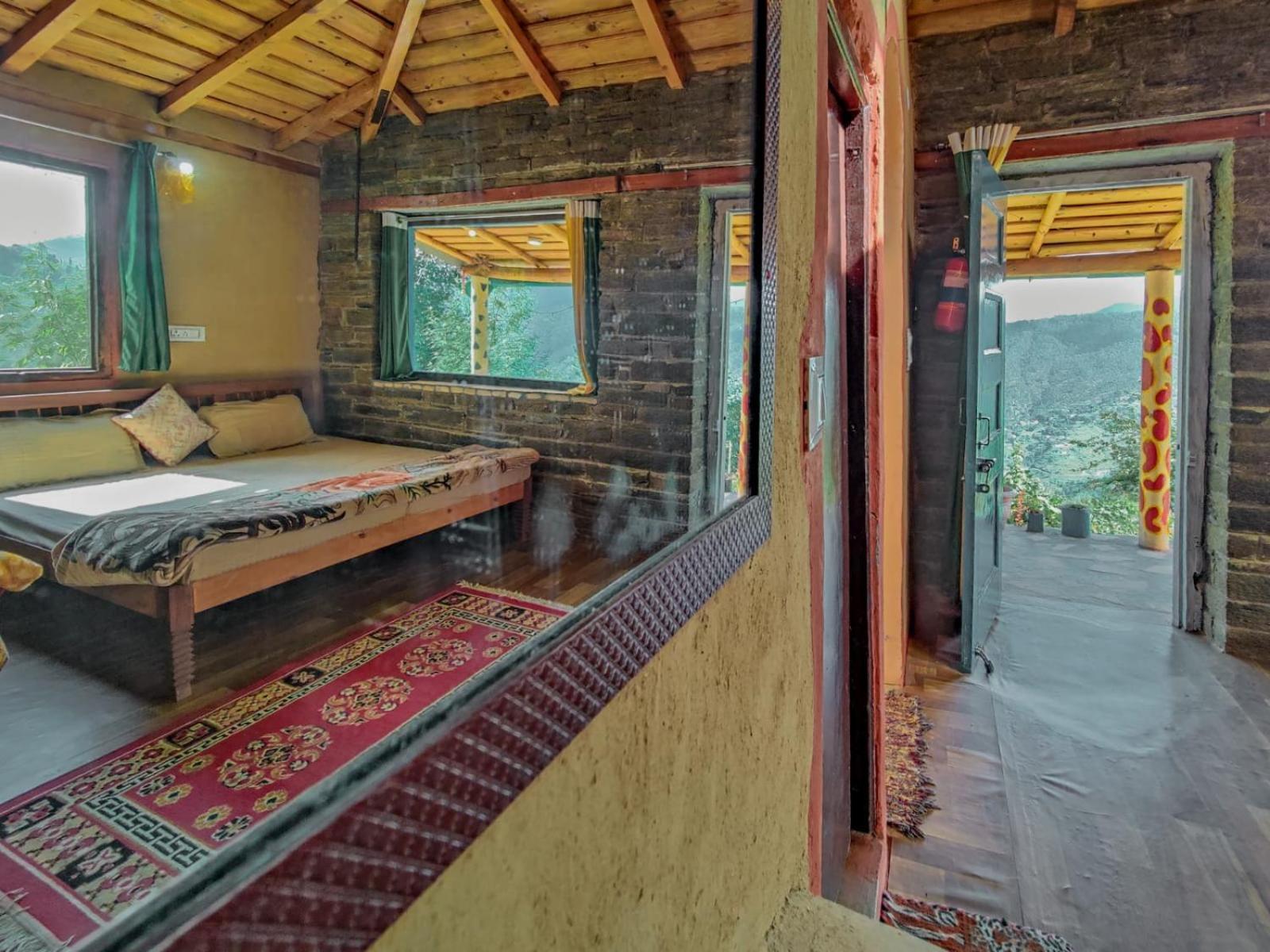 Zenoaks Homestay المورا الغرفة الصورة