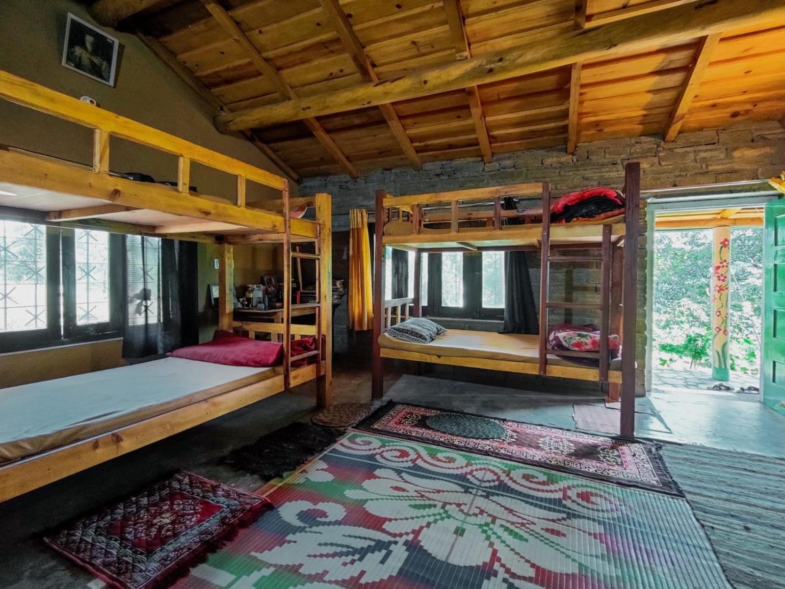 Zenoaks Homestay المورا الغرفة الصورة